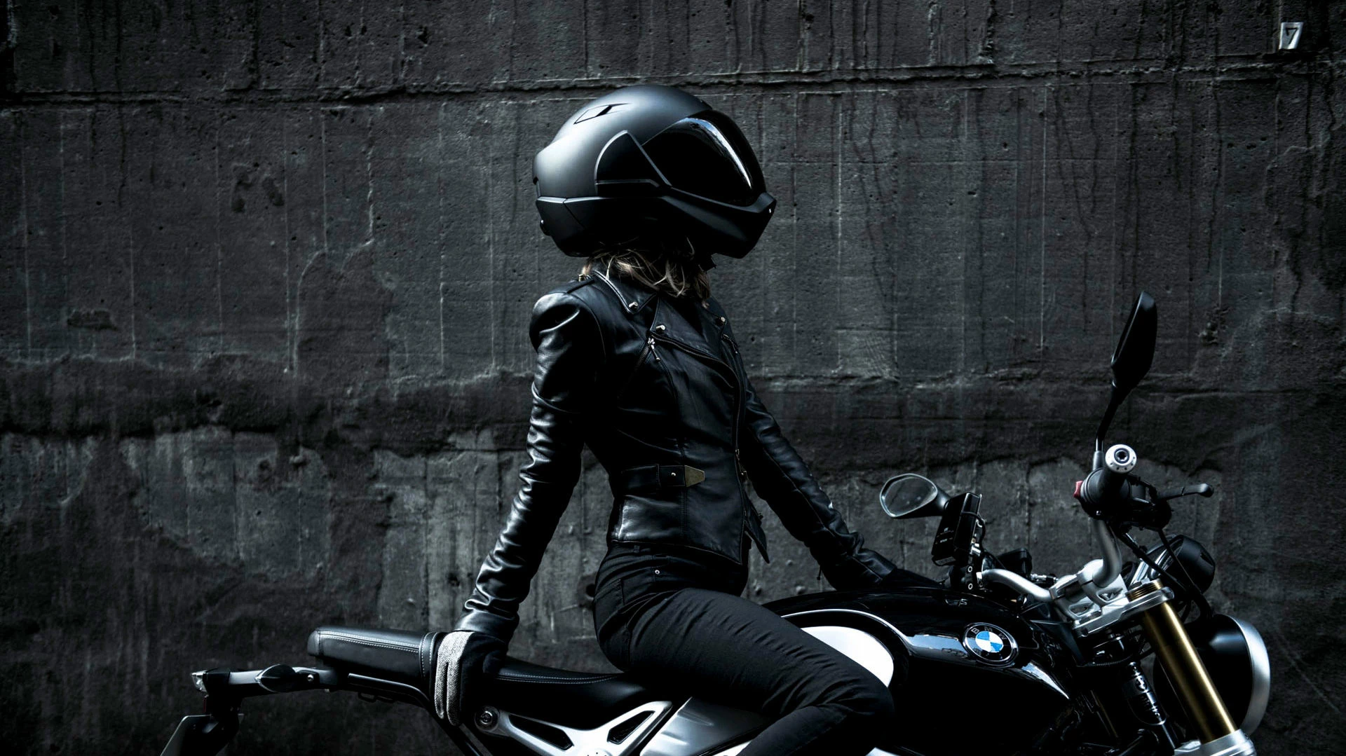 Motorcycle Helmets Shop -Motorcycle Helmets Shop Best smart motorcycle helmets. Crosshelmet. e1642665585153